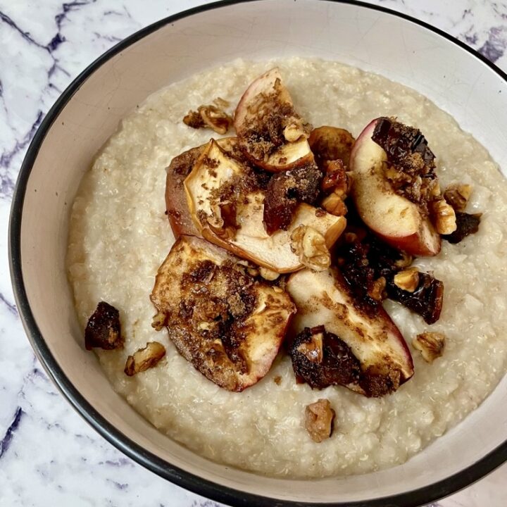 Warming bratapfel porridge with rice flakes served in bowl